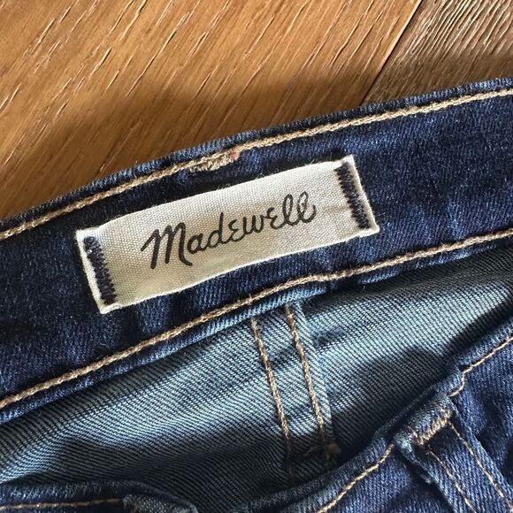 Madewell 9" Mid-Rise Skinny Jeans in Hayes Wash: Button-Front Edition - Picture 8 of 13